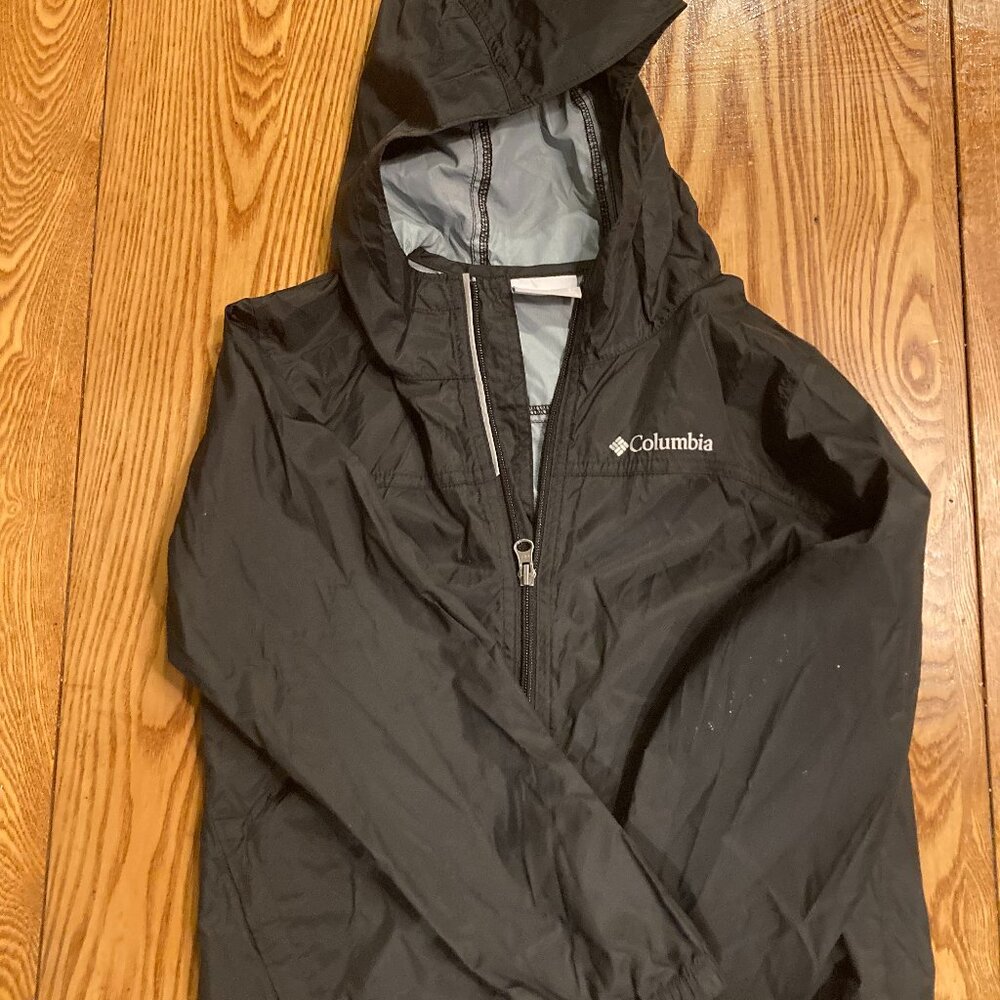 100% Nylon Shell Columbia light weight rain jacket Youth Small (8)